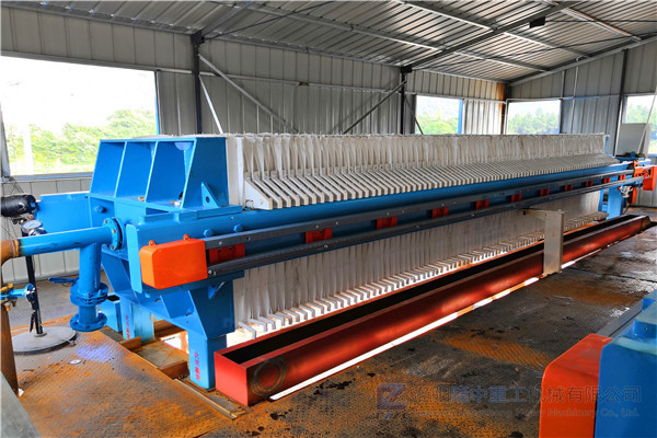 選擇壓濾機板框的材質，看看廠家是怎么做的